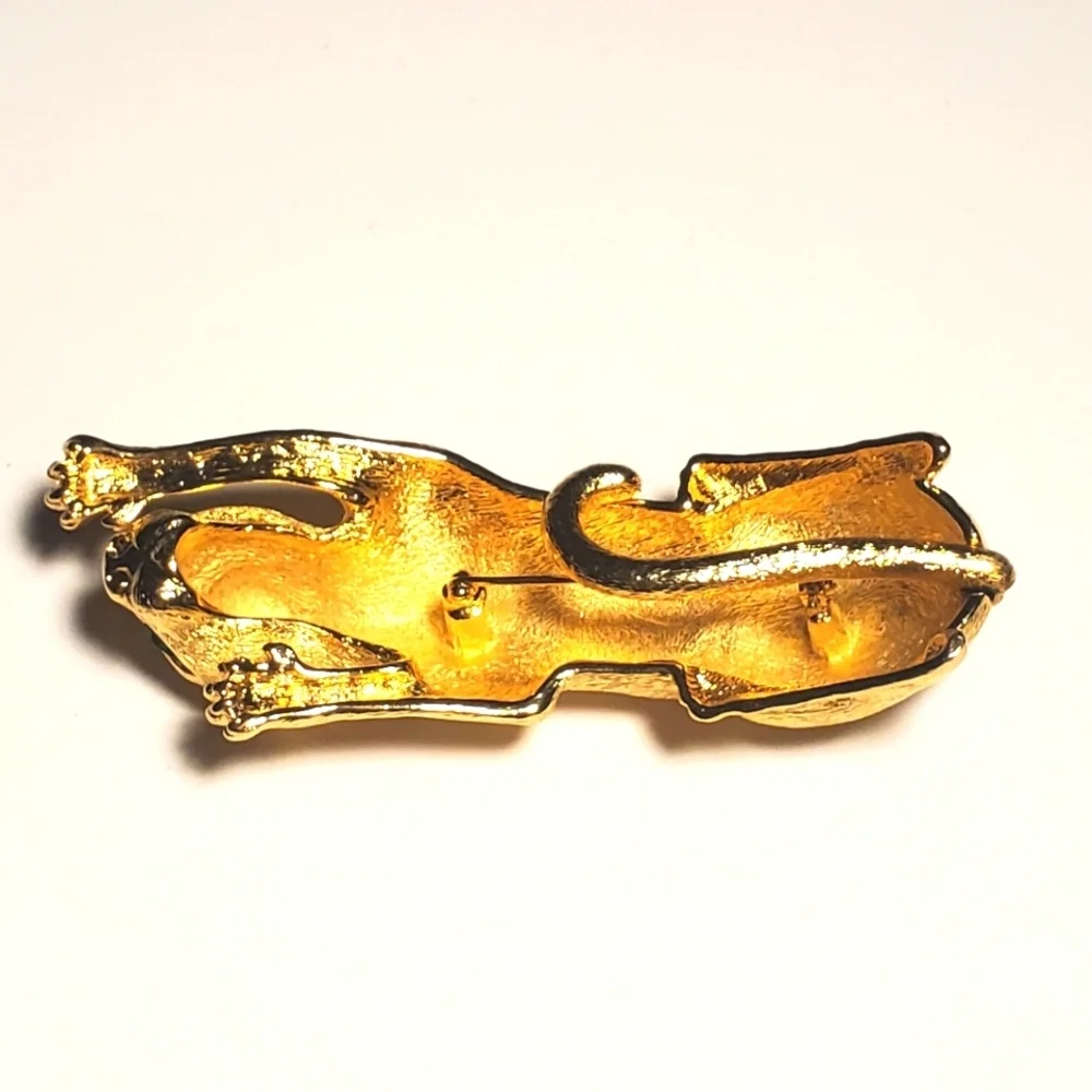 VINTAGE Leaping Leopard Brooch Emerald Glass Crystal Eyes & Moving Tail 5.25